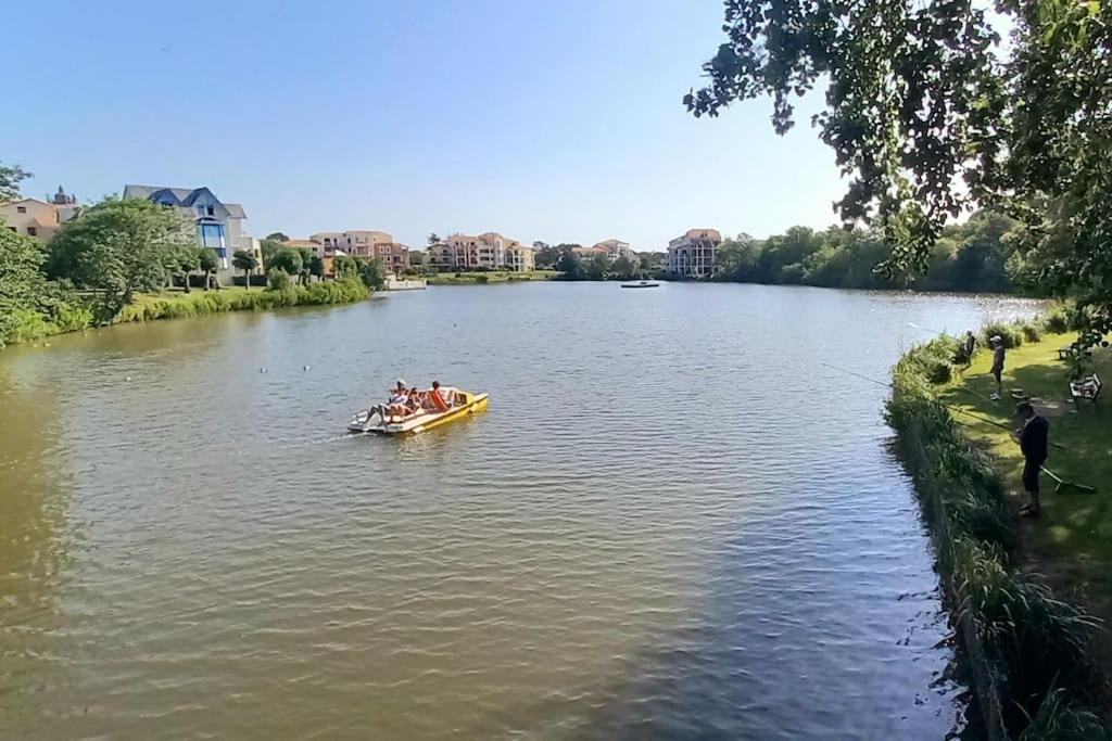 "Le Filet Du Lac" Appartement Atypique, 5 Personnes, Duplex, Vue Lac, Acces Parc Aquatique Gratuit Talmont-Saint-Hilaire Luaran gambar